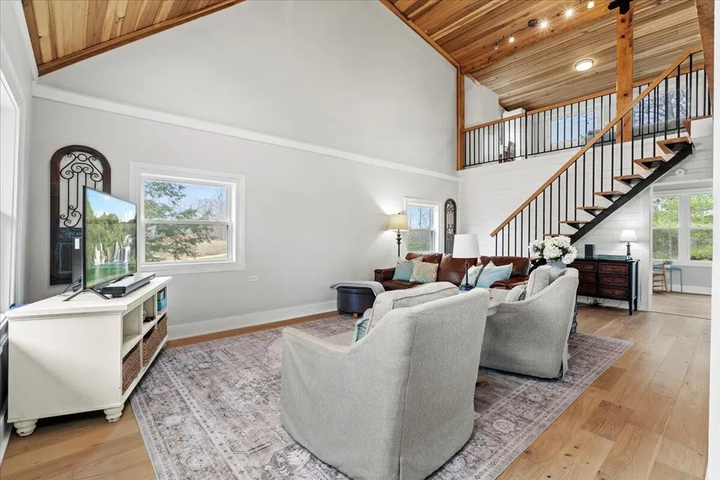 1516 Hobbs Road Rogers KY 41365