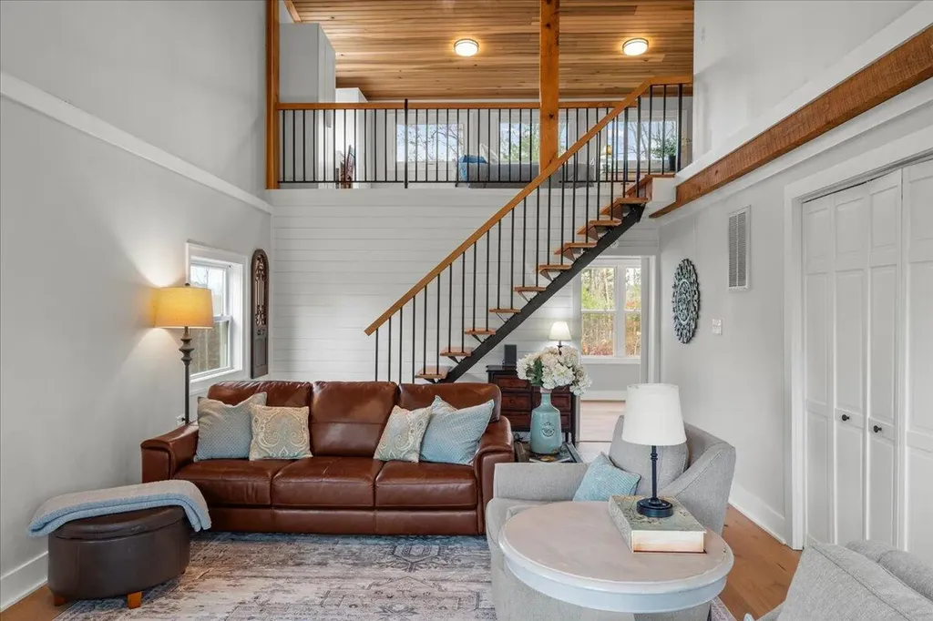 1516 Hobbs Road Rogers KY 41365