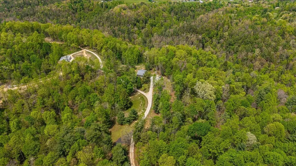 1516 Hobbs Road Rogers KY 41365