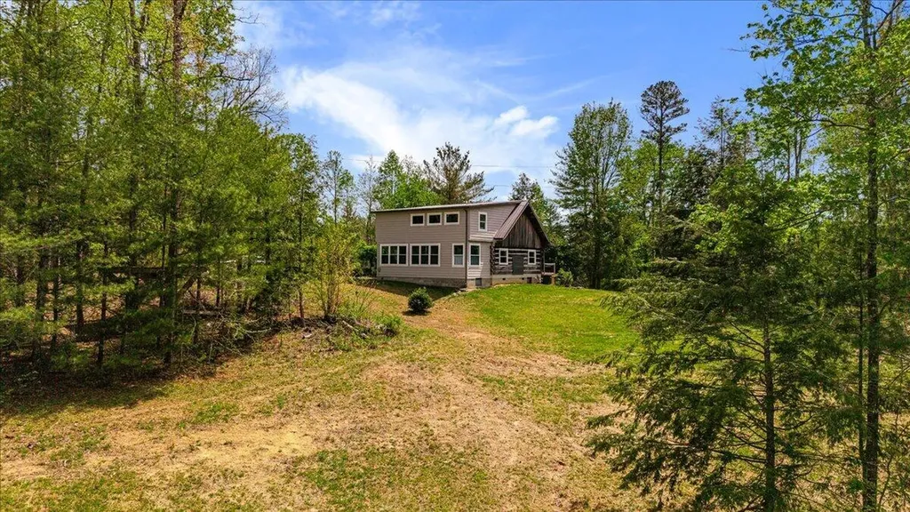 1516 Hobbs Road Rogers KY 41365