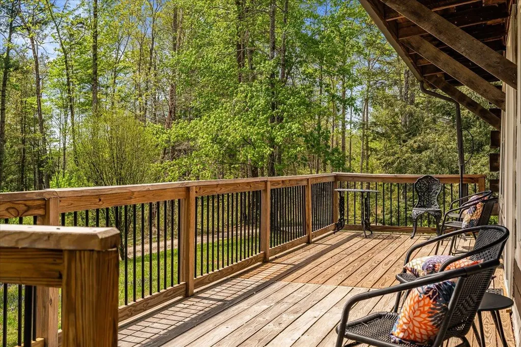 1516 Hobbs Road Rogers KY 41365