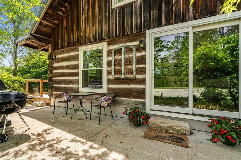 1516 Hobbs Road Rogers KY 41365