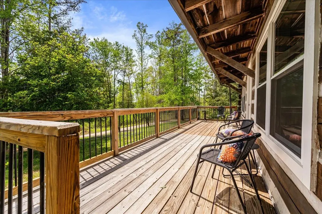1516 Hobbs Road Rogers KY 41365