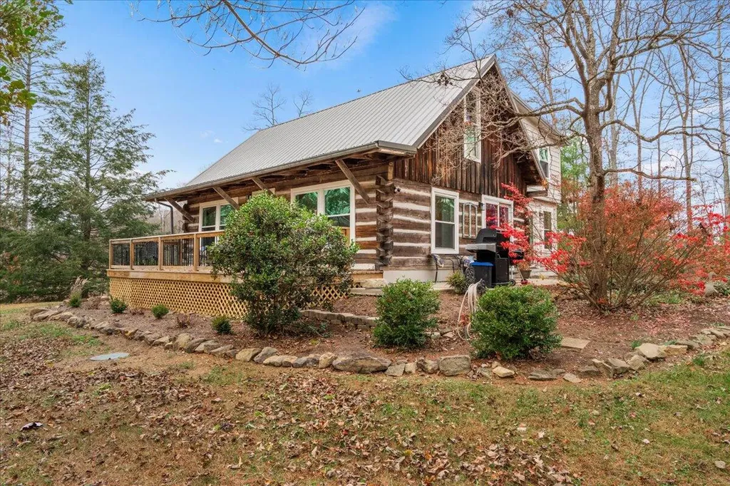 1516 Hobbs Road Rogers KY 41365
