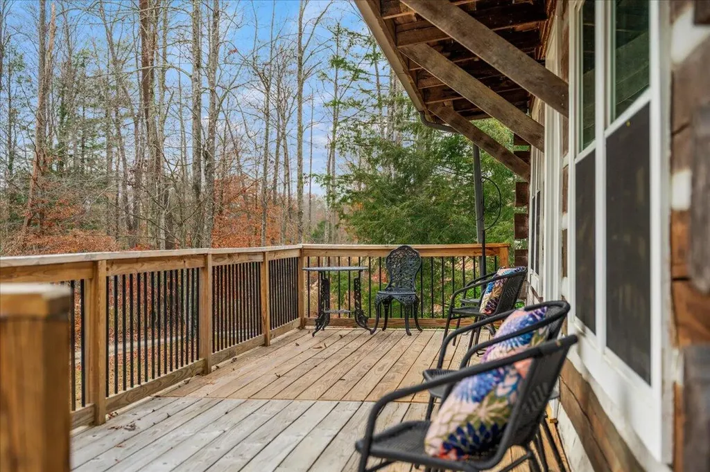 1516 Hobbs Road Rogers KY 41365
