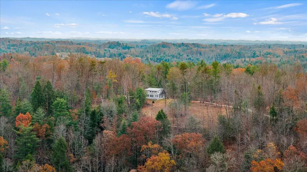 1516 Hobbs Road Rogers KY 41365