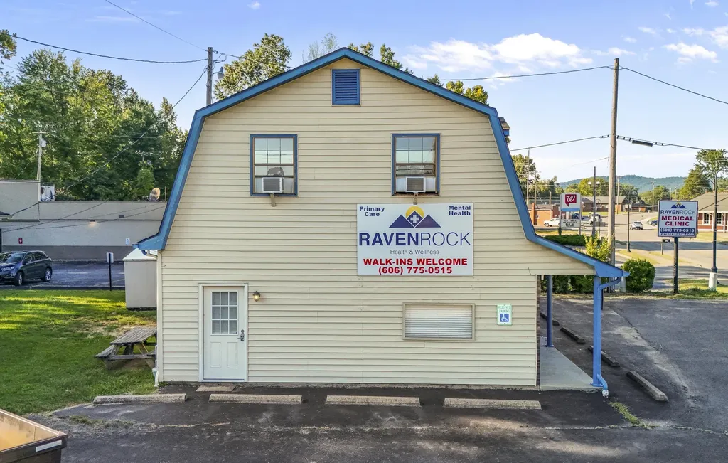 101 N Main Street Stanton KY 40380