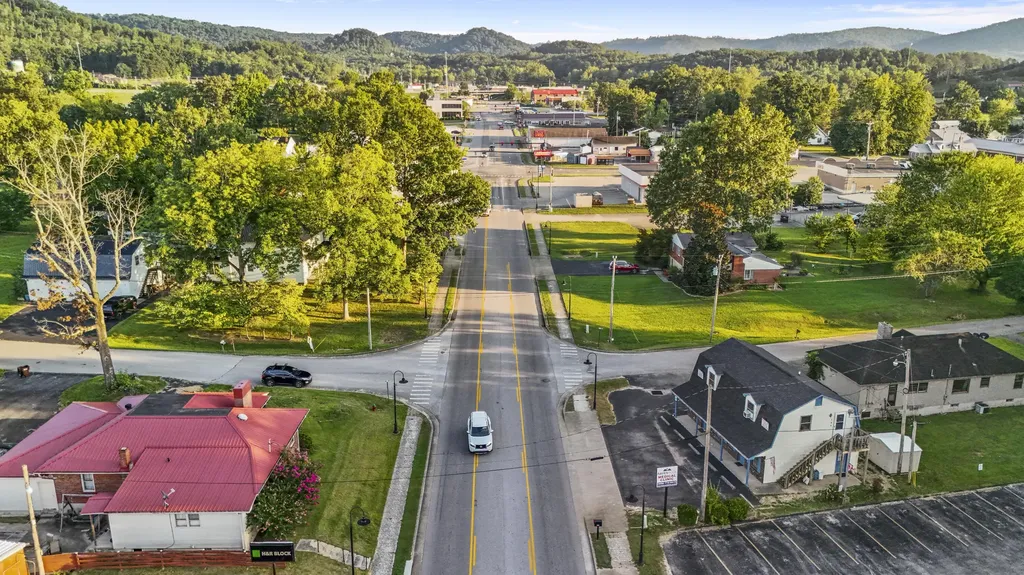 101 N Main Street Stanton KY 40380