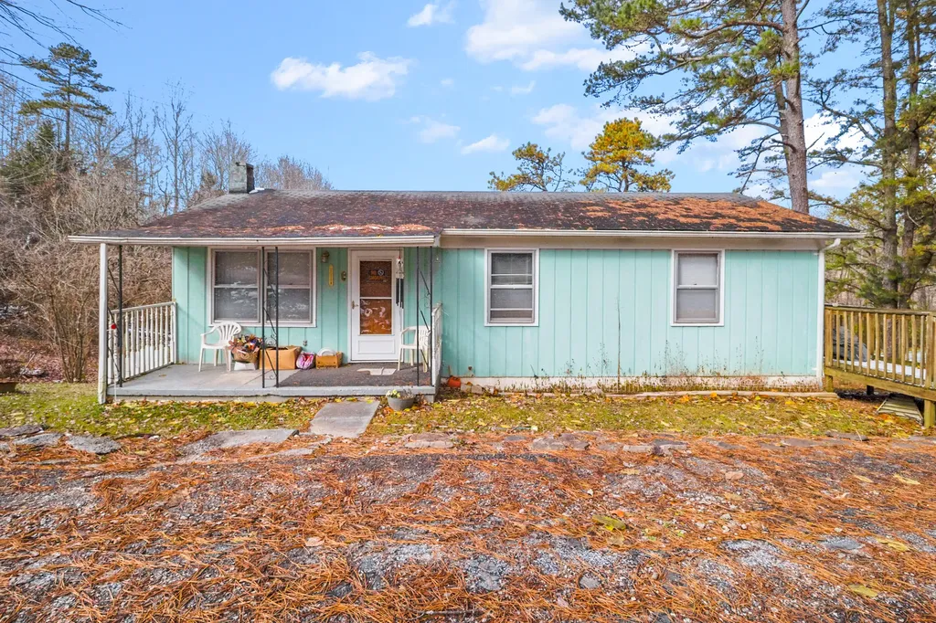 1553 Jackson County High School Road Mckee KY 40447