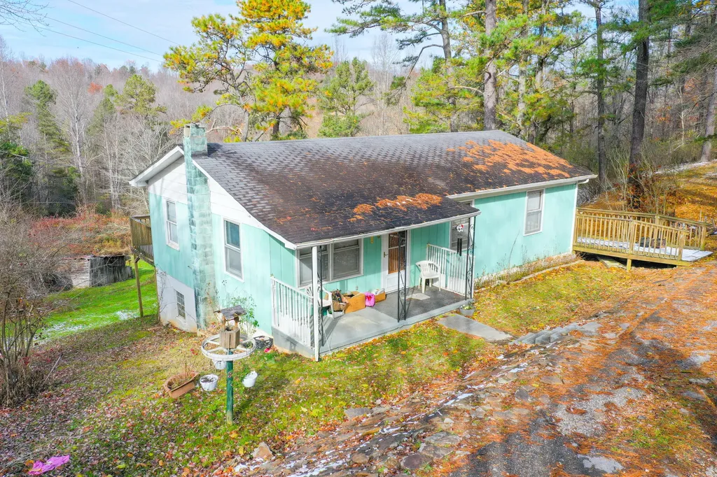 1553 Jackson County High School Road Mckee KY 40447
