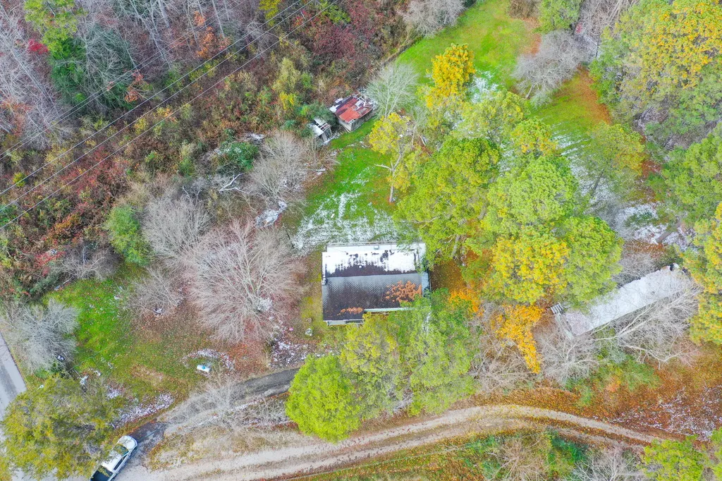 1553 Jackson County High School Road Mckee KY 40447