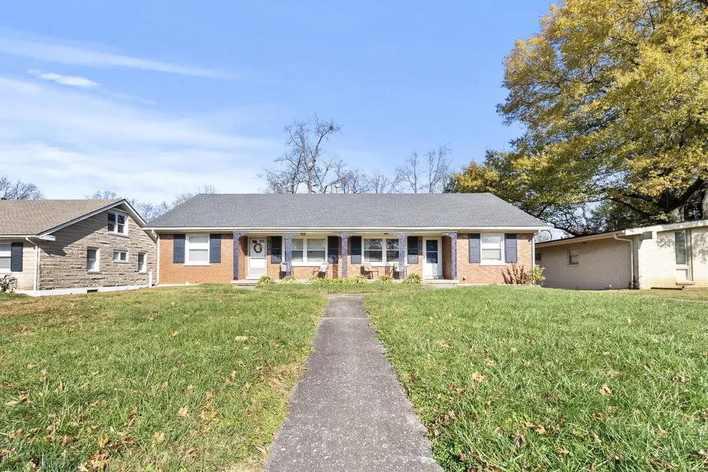 129 Greenbriar Road Lexington KY 40503