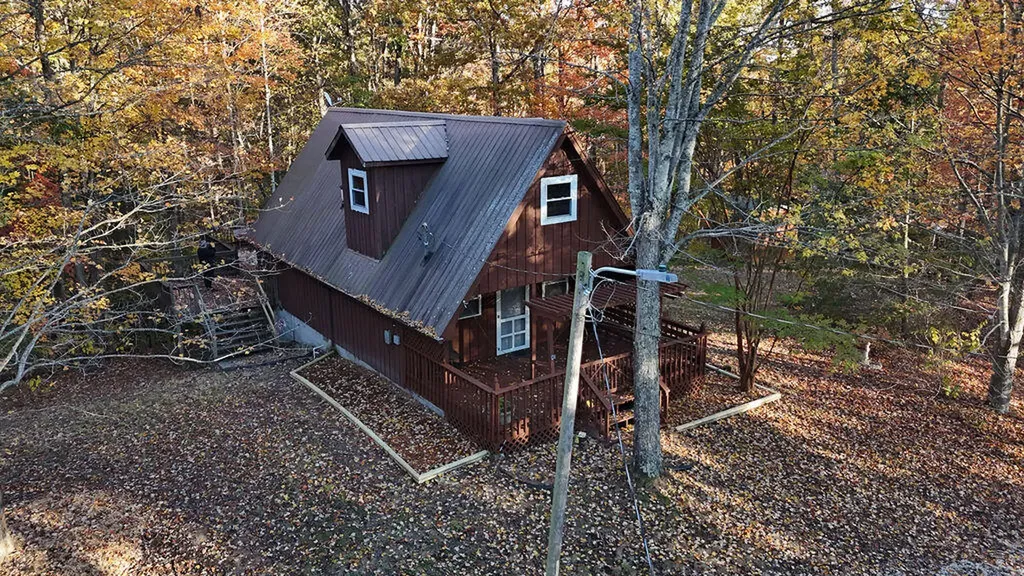 240 Cowboy Lane Wellington KY 40387