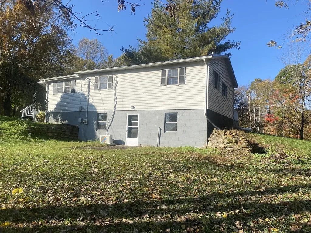 51 M&m Kean Road Russell Springs KY 42642