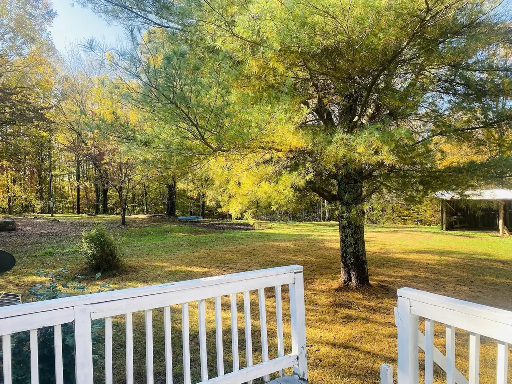 51 M&m Kean Road Russell Springs KY 42642