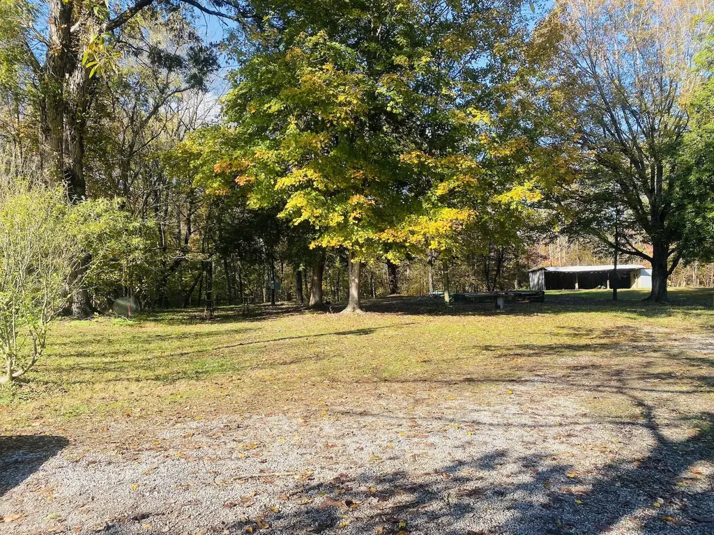 51 M&m Kean Road Russell Springs KY 42642
