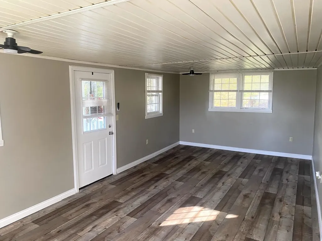 51 M&m Kean Road Russell Springs KY 42642