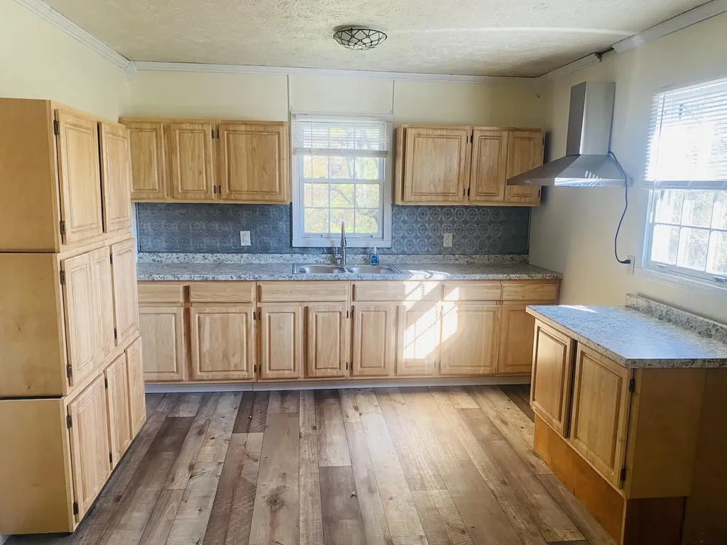 51 M&m Kean Road Russell Springs KY 42642