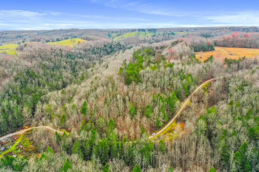 9999 War Fork Road Mckee KY 40447