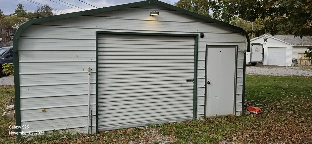 207 E 3rd Street Augusta KY 41002