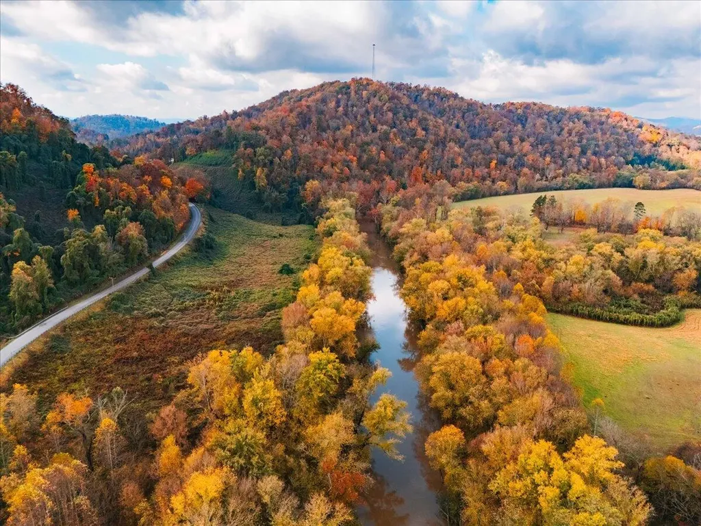 5380 Ky-11 Barbourville KY 40906