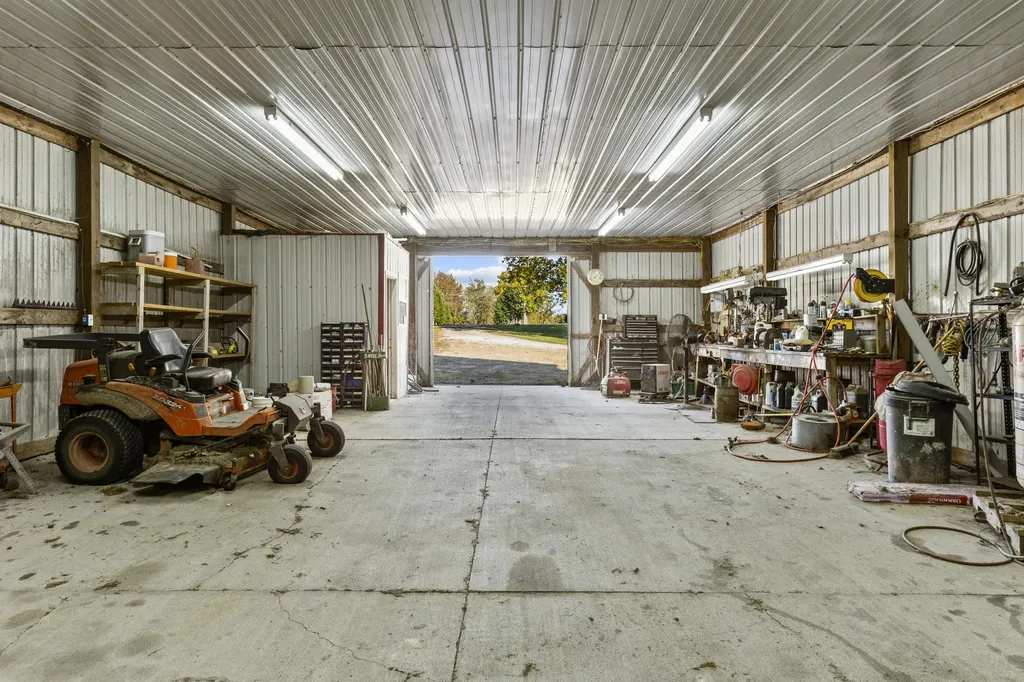 2001 Guynn Road Paint Lick KY 40461