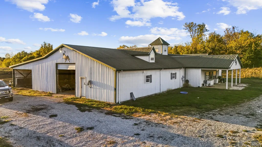 2001 Guynn Road Paint Lick KY 40461