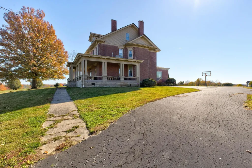 3166 Colby Road Winchester KY 40391