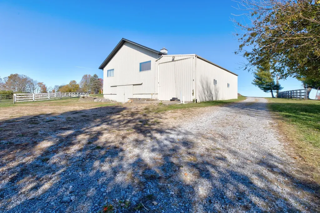 3166 Colby Road Winchester KY 40391