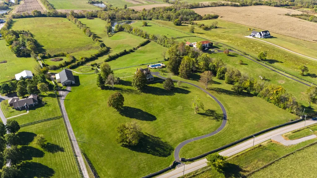 3166 Colby Road Winchester KY 40391