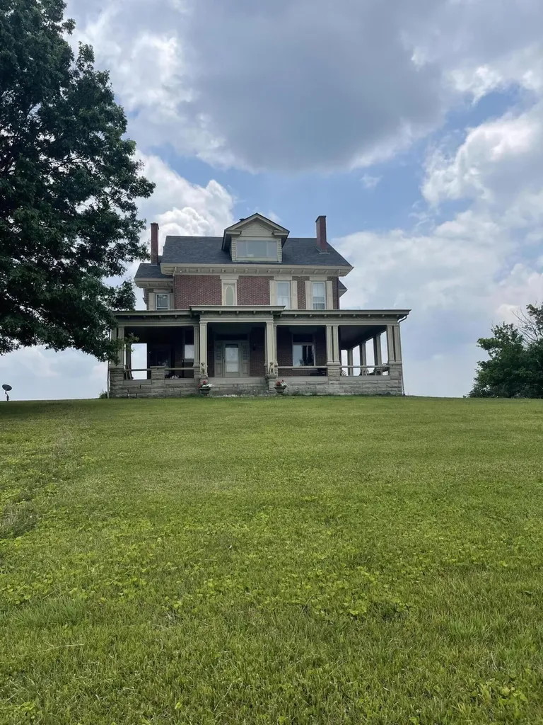 3166 Colby Road Winchester KY 40391