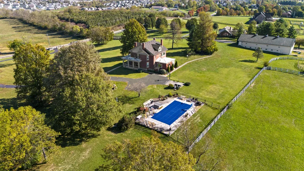 3166 Colby Road Winchester KY 40391