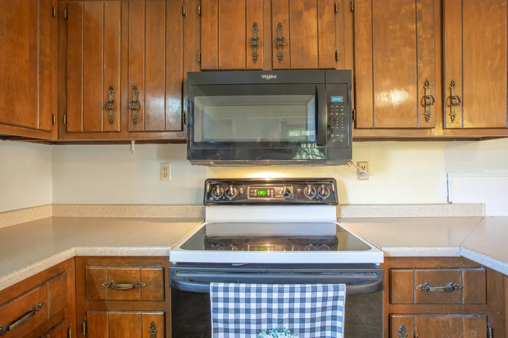 320 Cravens Hollow Road Liberty KY 42539