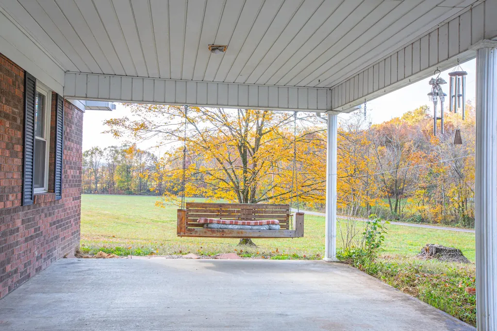 320 Cravens Hollow Road Liberty KY 42539