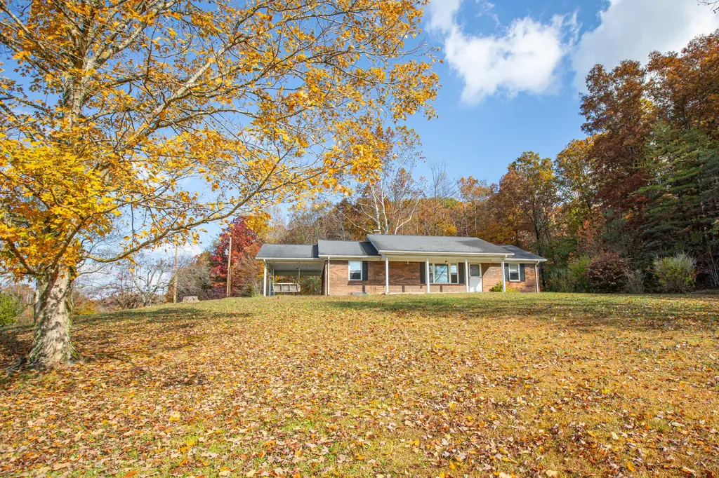 320 Cravens Hollow Road Liberty KY 42539