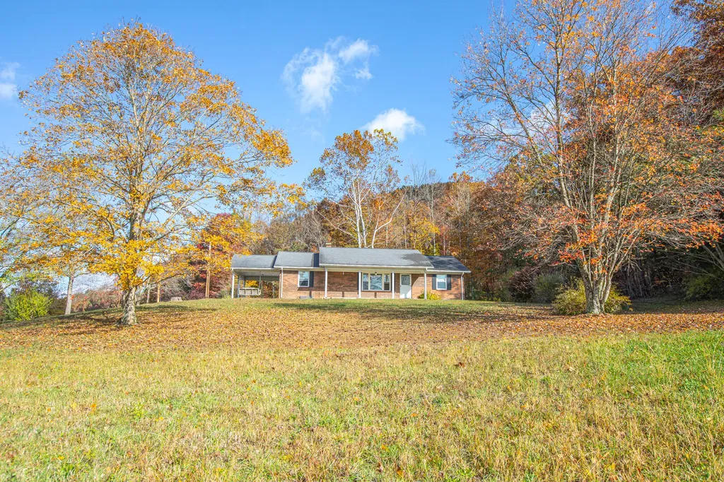 320 Cravens Hollow Road Liberty KY 42539