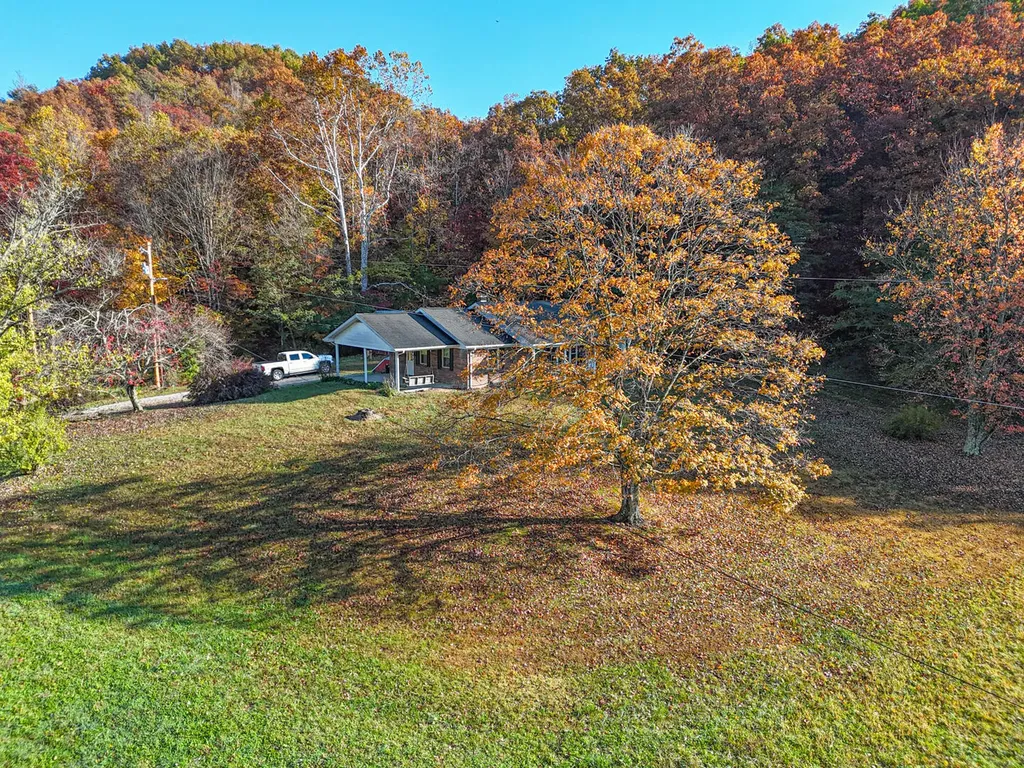 320 Cravens Hollow Road Liberty KY 42539