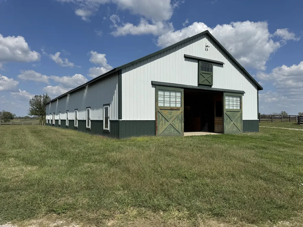 613 Hutchison Road Paris KY 40361