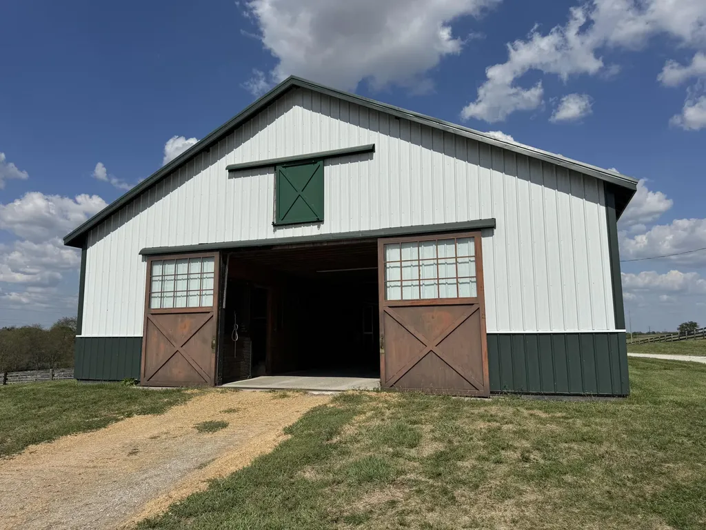 613 Hutchison Road Paris KY 40361