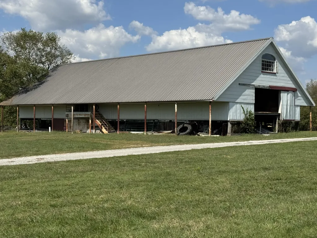 613 Hutchison Road Paris KY 40361