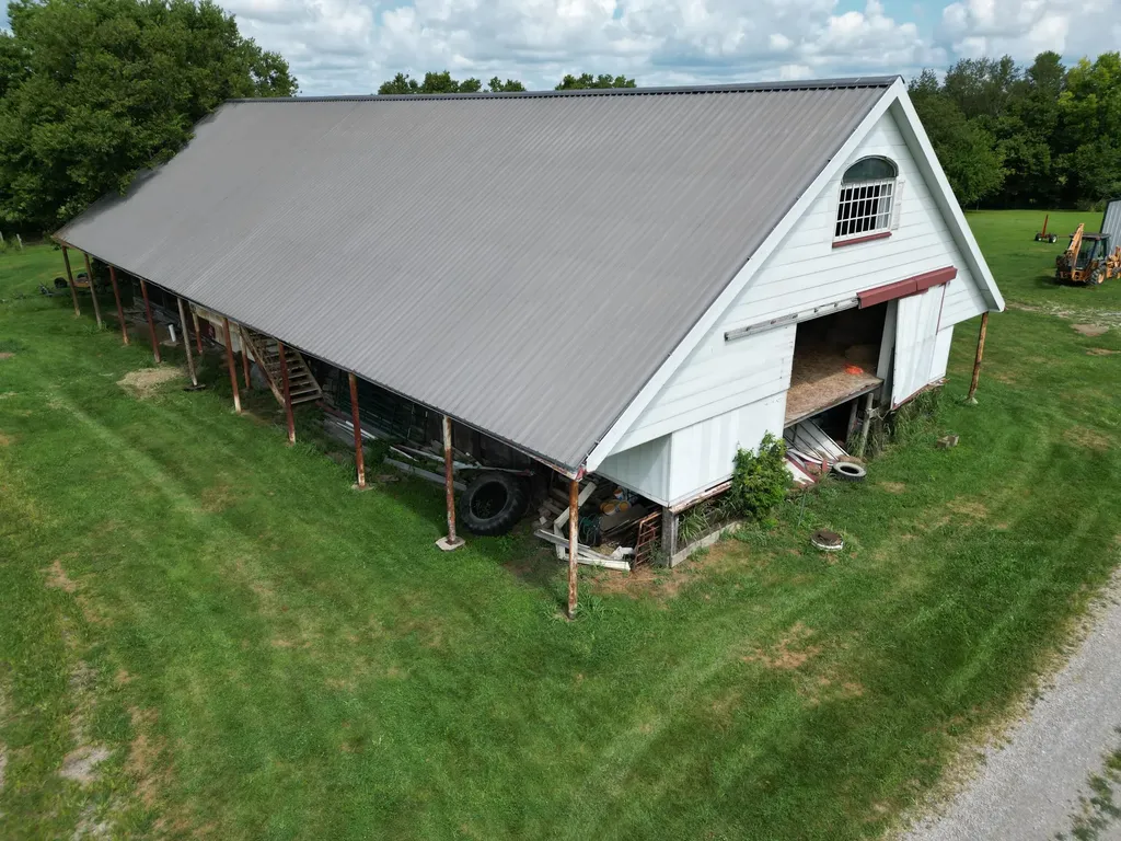 613 Hutchison Road Paris KY 40361