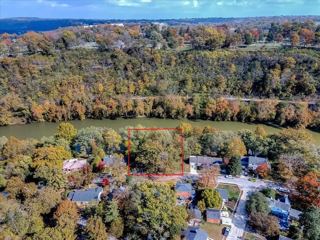 207 Paul Sawyier Drive Frankfort KY 40601