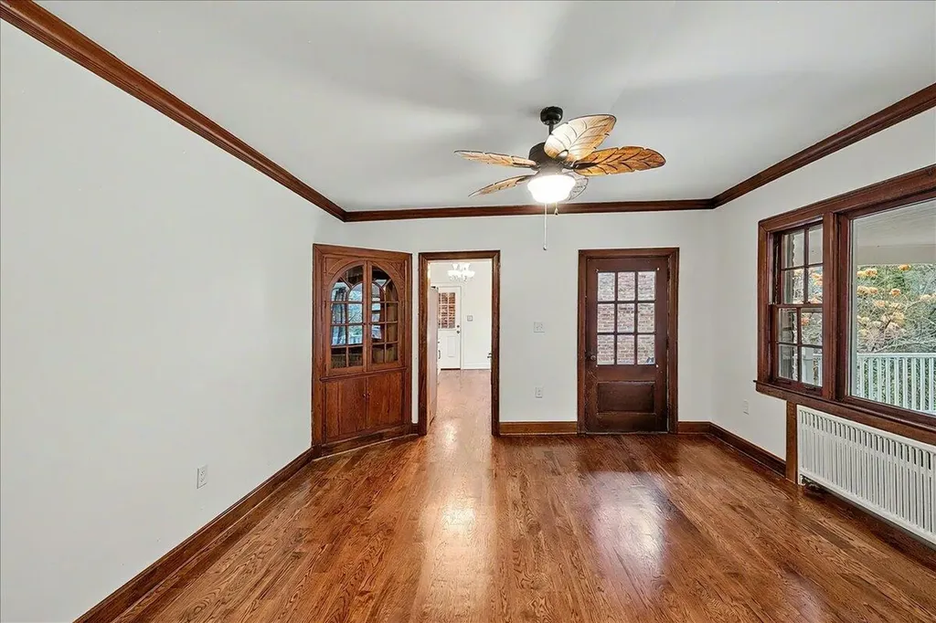 207 Paul Sawyier Drive Frankfort KY 40601