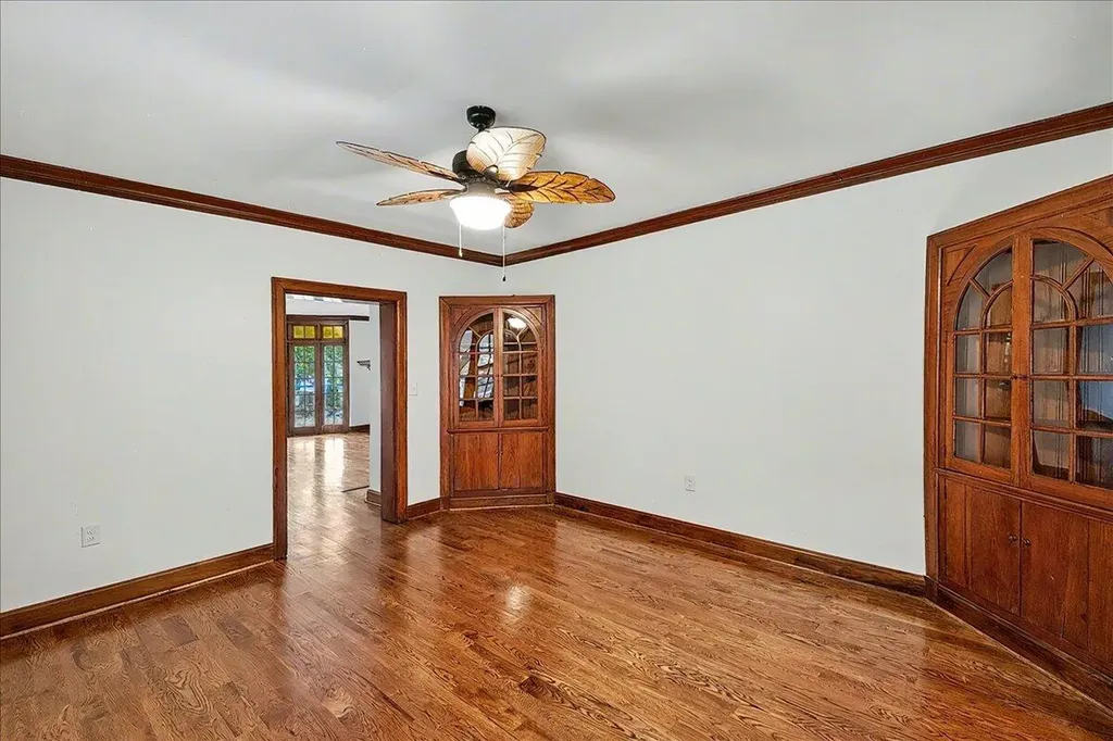 207 Paul Sawyier Drive Frankfort KY 40601