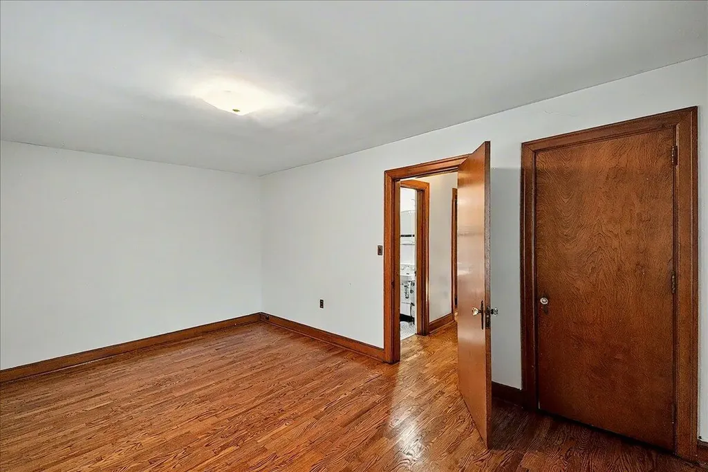 207 Paul Sawyier Drive Frankfort KY 40601