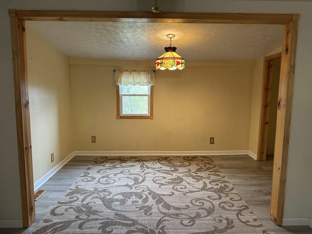 220 Leon Boulevard Williamstown KY 41097