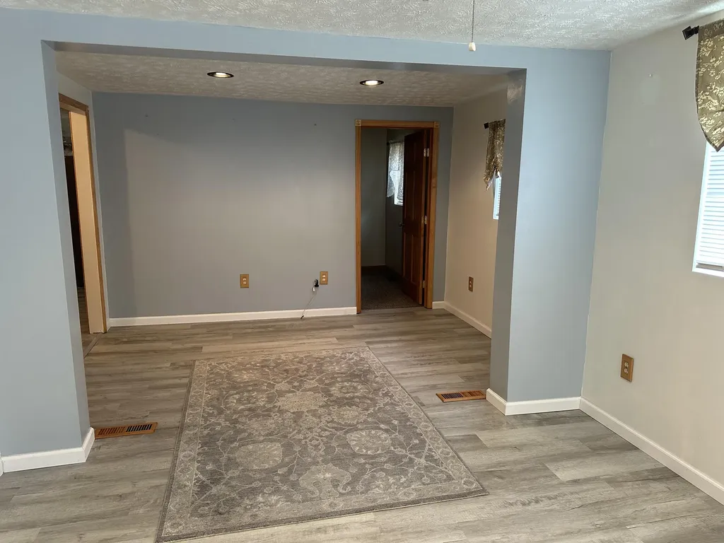 220 Leon Boulevard Williamstown KY 41097