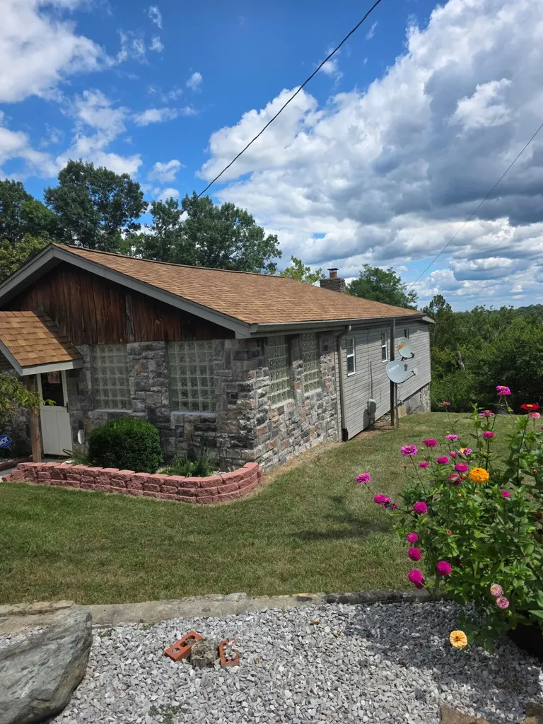 220 Leon Boulevard Williamstown KY 41097