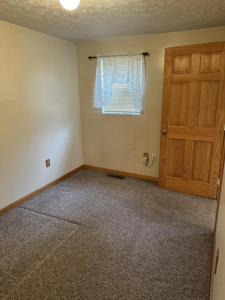 220 Leon Boulevard Williamstown KY 41097