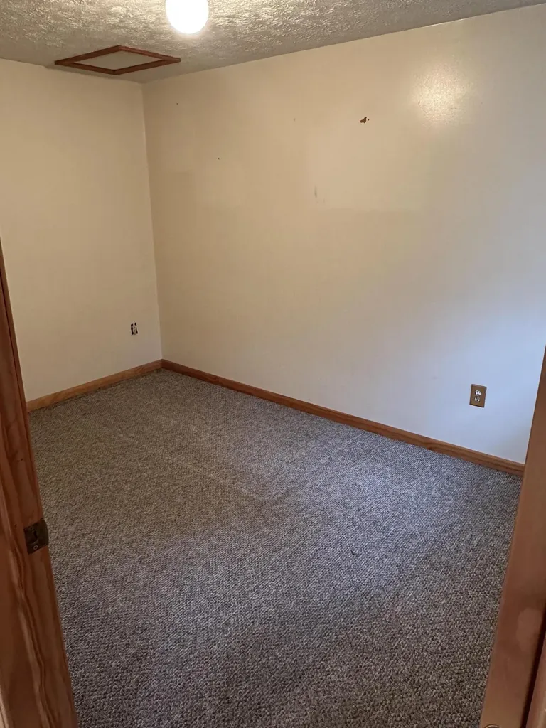 220 Leon Boulevard Williamstown KY 41097